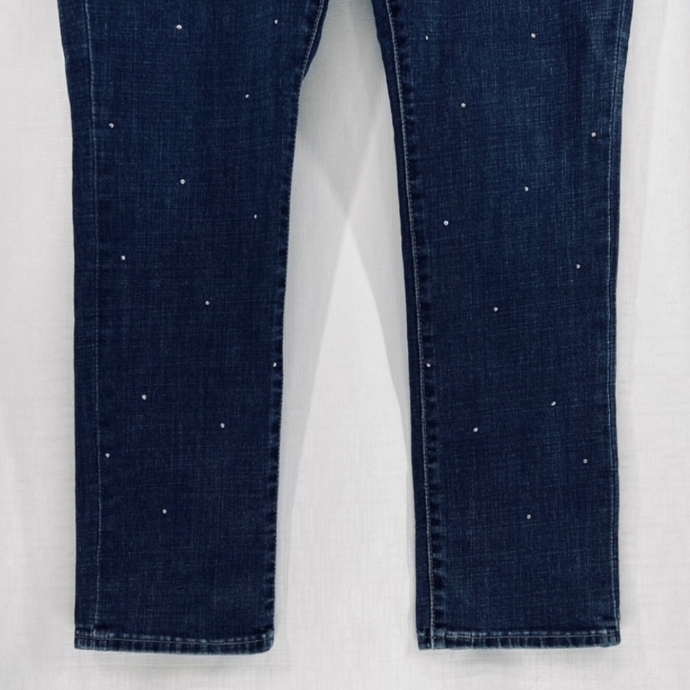 Authentic Levi's - Picture 3 of 6